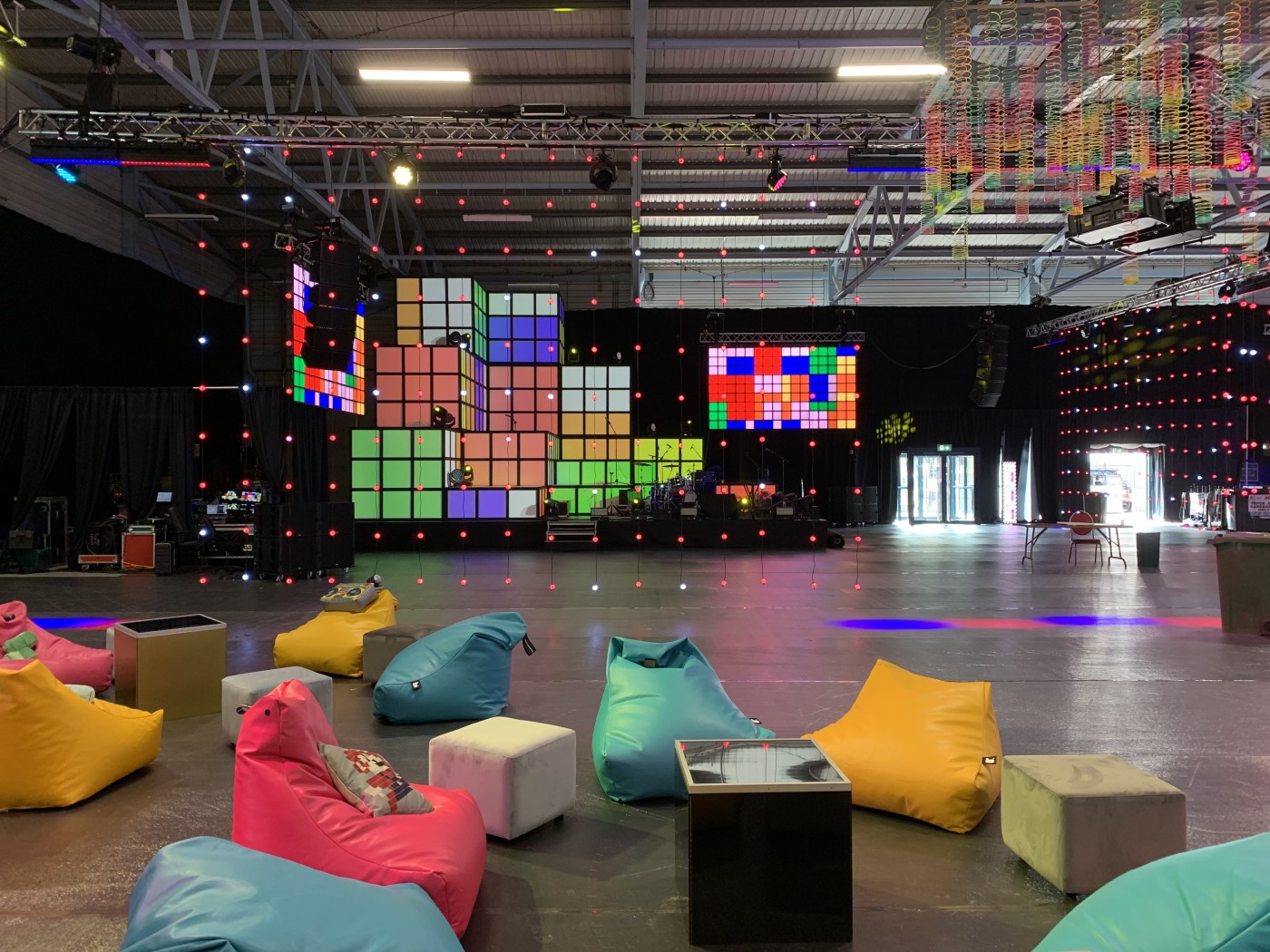 Roller Rink Hire and Roller Disco Events in the UK and Worldwide Sk8hire